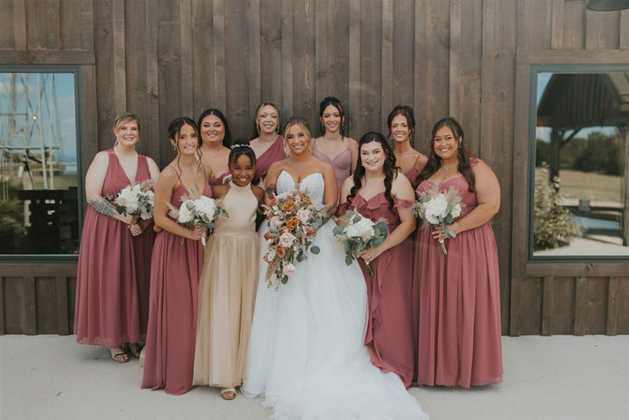 Bride and bridesmaids at Columbus barn wedding venue