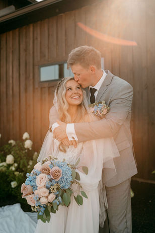 Bride and groom at Chillicothe wedding venue