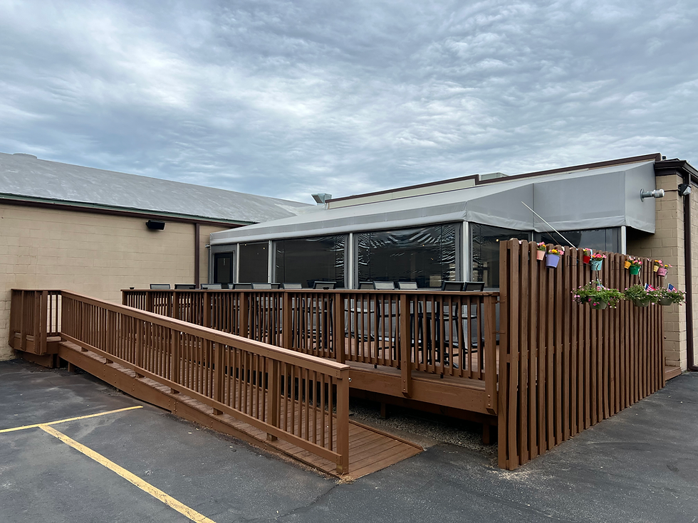 Back-Deck2-Tavern-Bar-Food-Fairport-Painesville-Perry-Concord-44060-44077