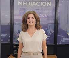 Mediadora judicial en CABA especializada en mediación previa obligatoria para abogados y reclamos contra compañías de seguros