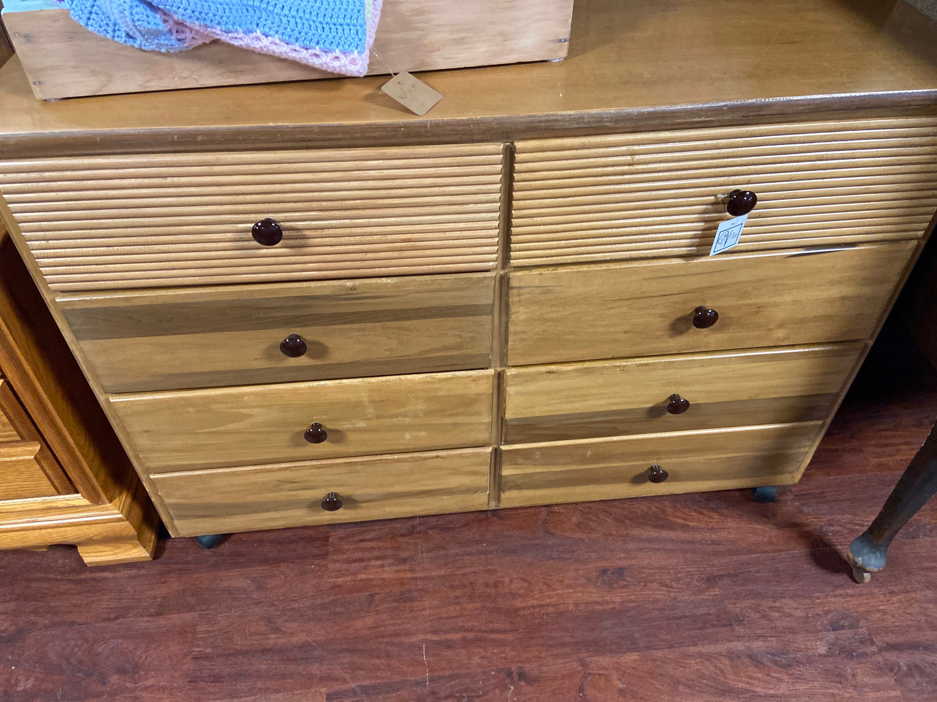 8 Drawer Dresser