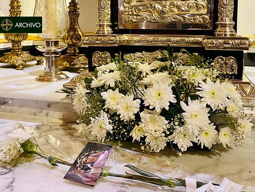 Ofrenda floral de la Hermandad de Nuestra Señora del Rosario en sus Misterios Dolorosos
