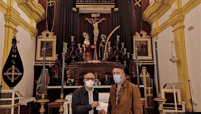 La Hermandad hizo entrega a Cáritas Parroquial de los donativos de Cuaresma y Semana Santa