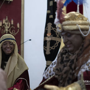Pequeños y mayores entregaron al Paje de SSMM los Reyes Magos de Oriente sus cartas y peticiones
