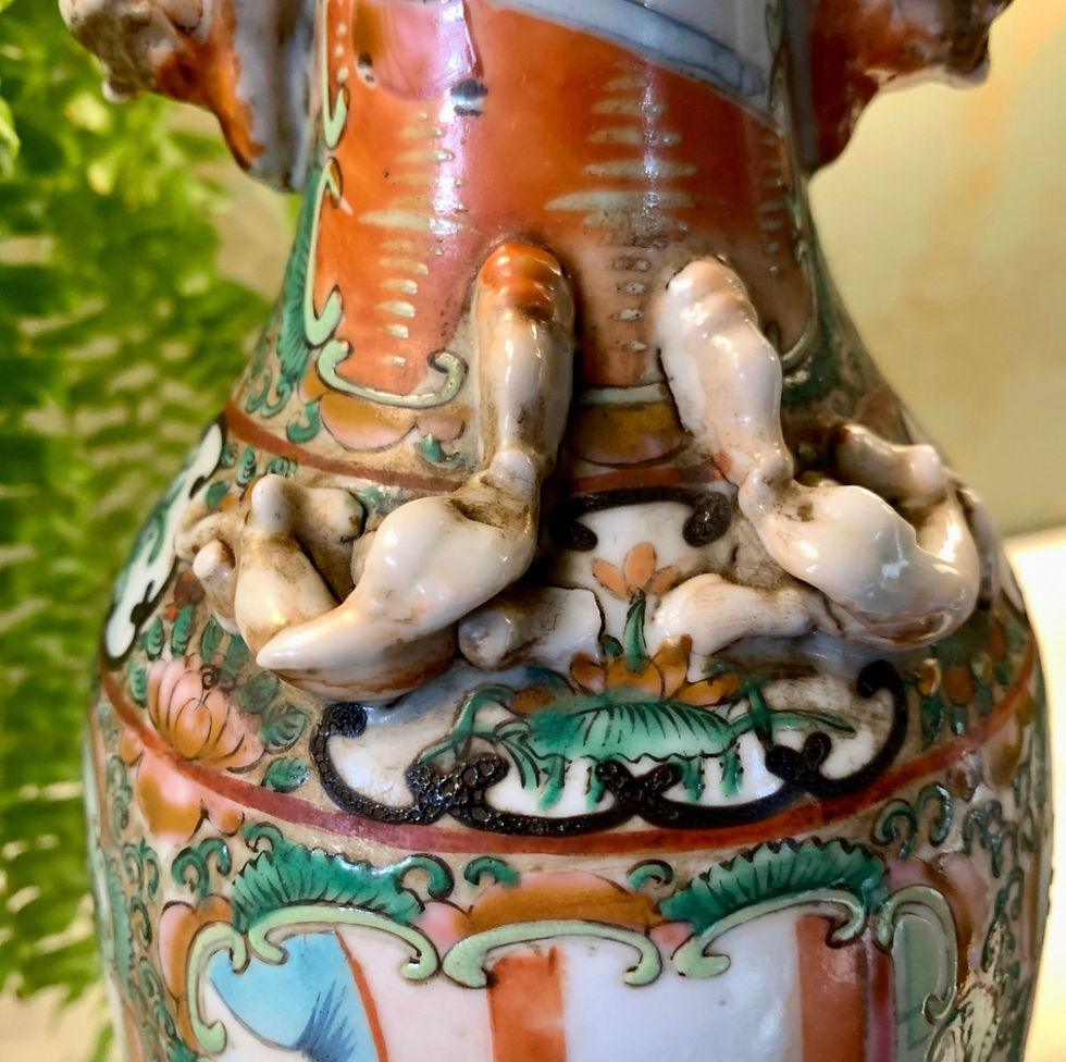 Miniature : Paire De Vases en Porcelaine De Canton XVIIIe Siècle