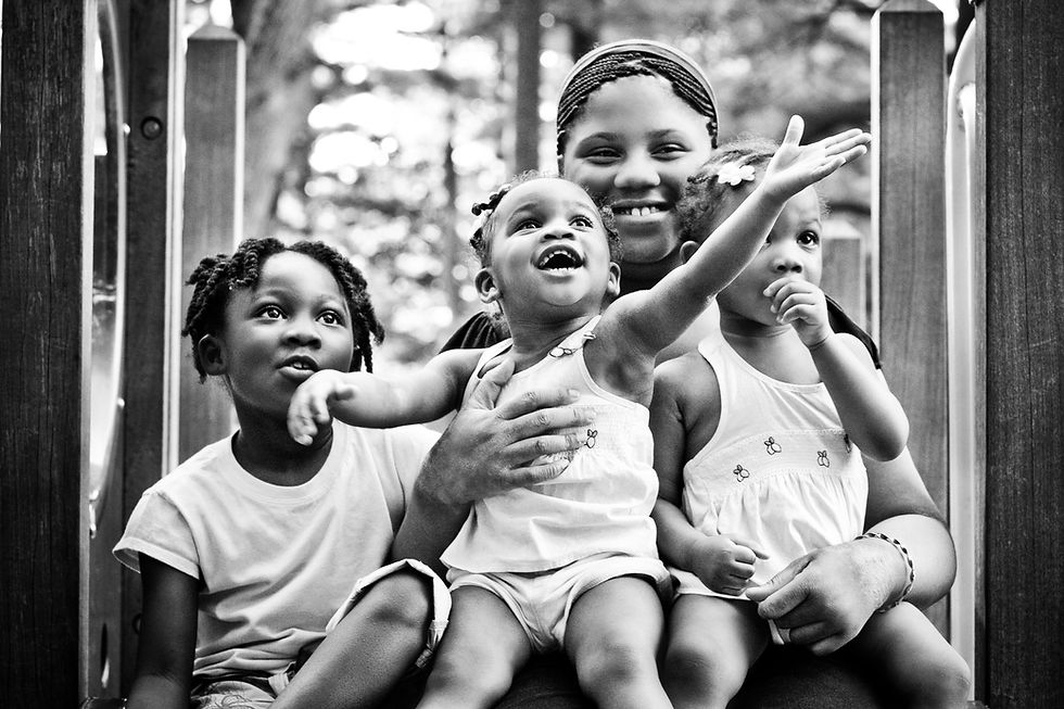 Family Photographer: Capturing Love & Legacy