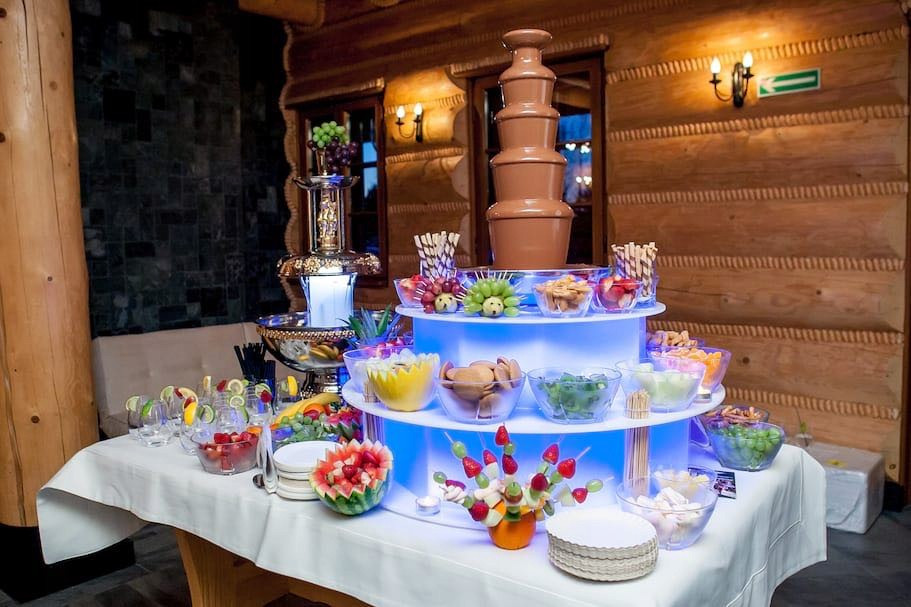 Chocolate Fountain Chocolate And Decor