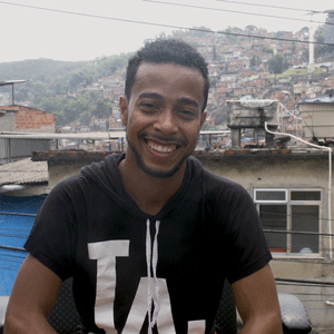 MARCOS CAROLINNO