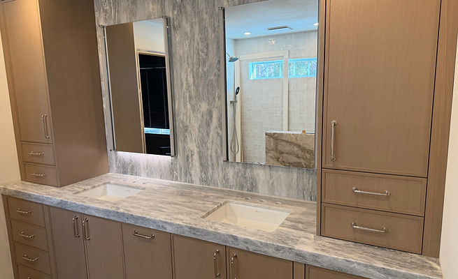 marble splash vanity.jpg