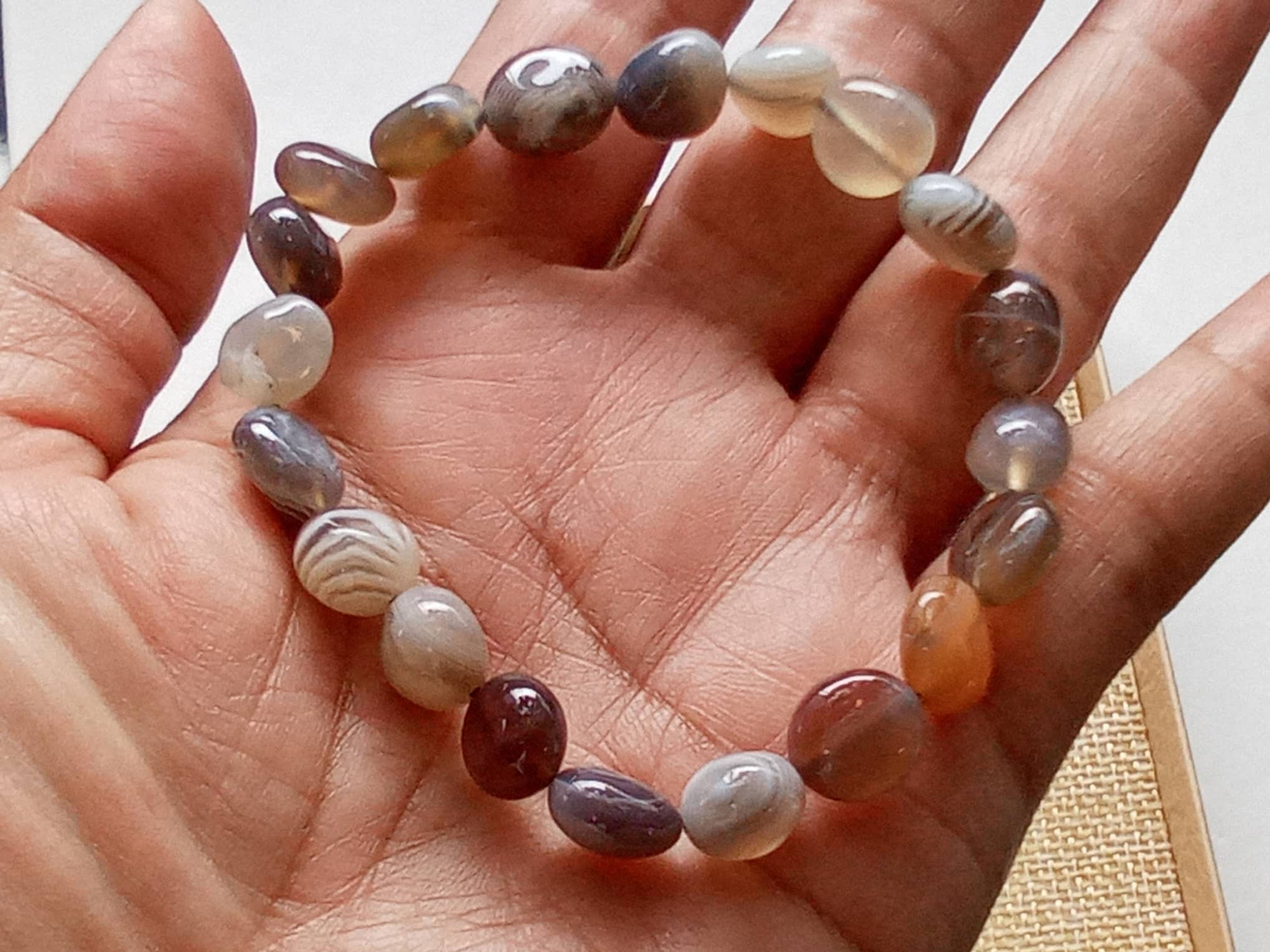Agate tumbled stone crystal bracelet