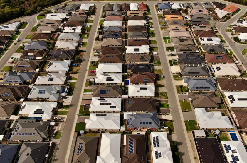 Australians with solar are rushing to take advantage of the Federal battery rebate, but adding the right electricity plan is essential to maximise the value of the system.