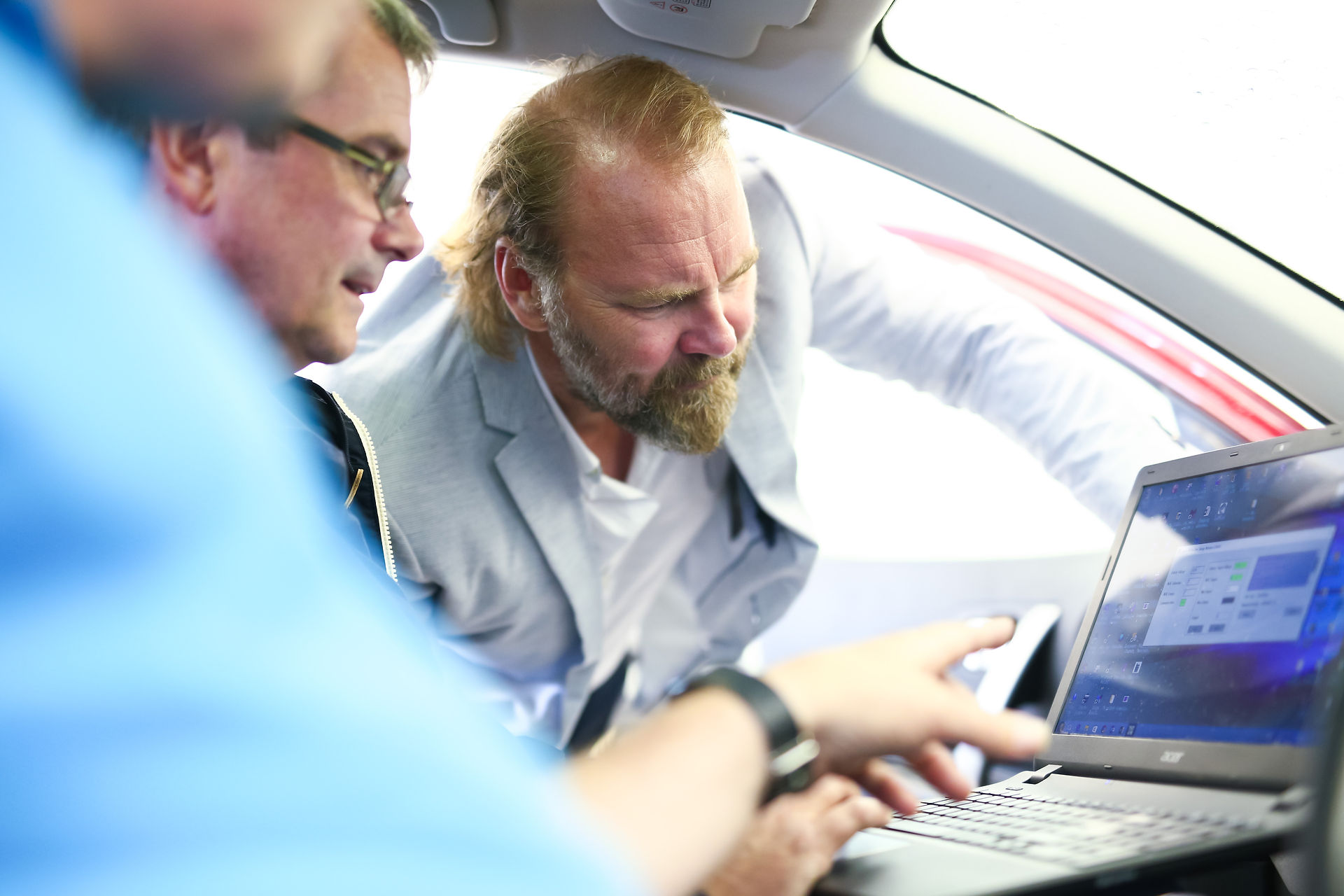 Reveiwing PEMS test data during Emissions Analytics PEMS testing