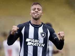 Meia que estava no futebol europeu reforça o Juventude no Brasileirão