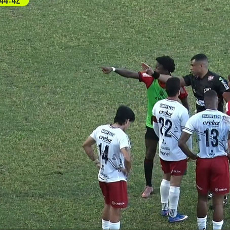 “Uma molecada ali proferindo insultos”, revela Denis Germano após caso de racismo na semifinal