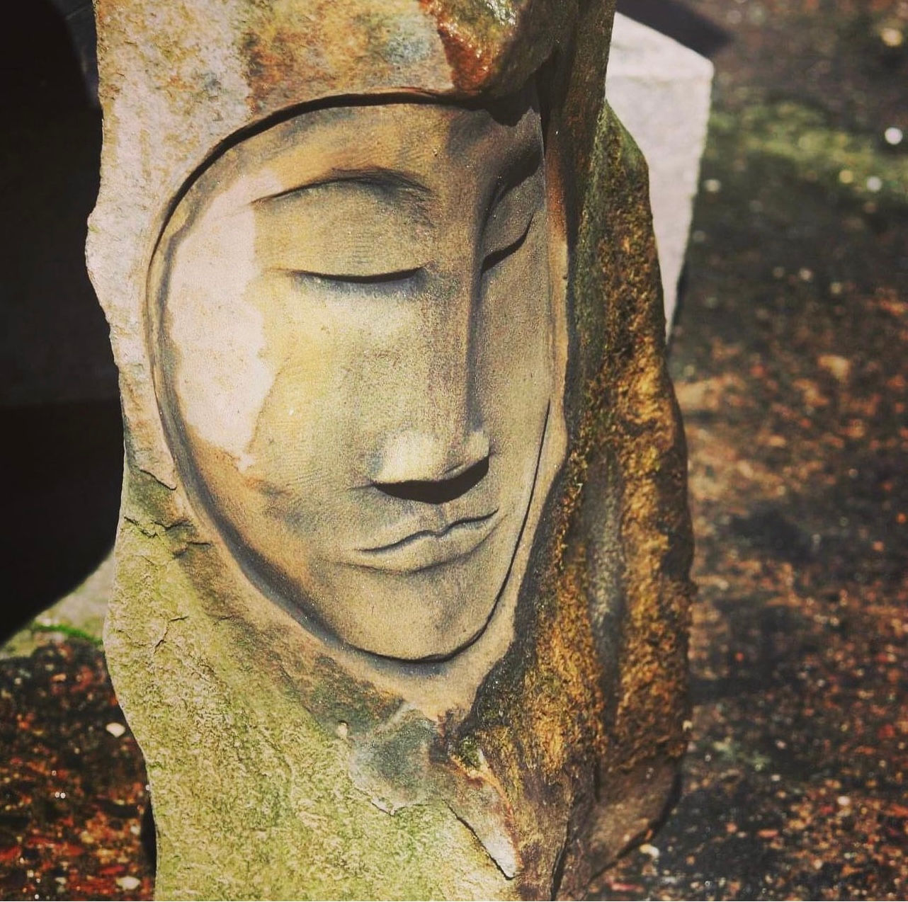 Stone Face Sculpture - Reclaimed Yorkstone