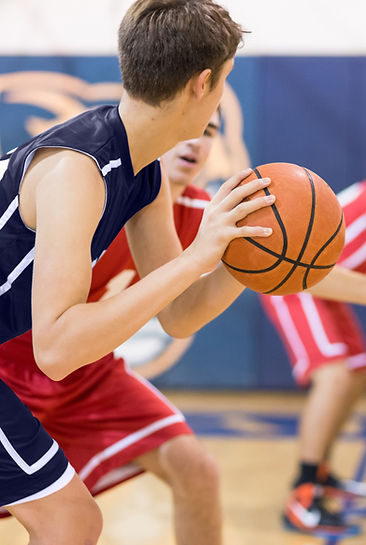 Jeu de basket-ball de lycée