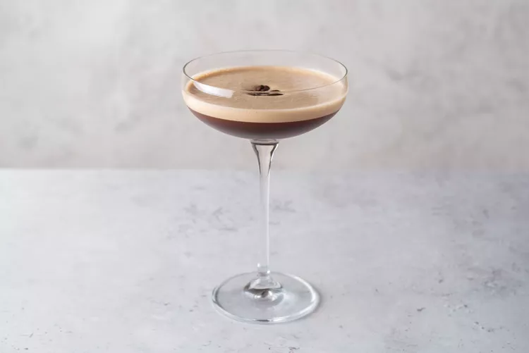 espresso-martini-recipe-761050-step-03-d891249d6f98454c8ea32558c38c275a.webp