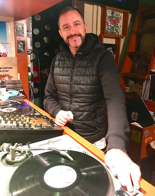 Lifestyle: Vinyl Ain't Final