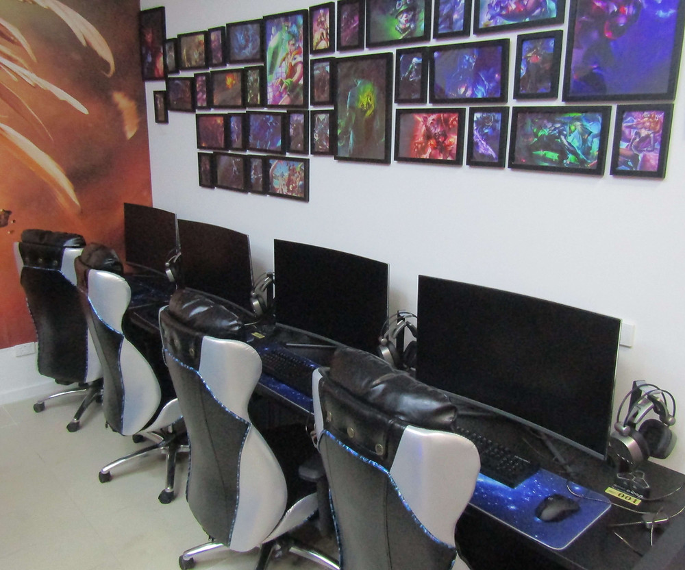 Teamore gaming computers.