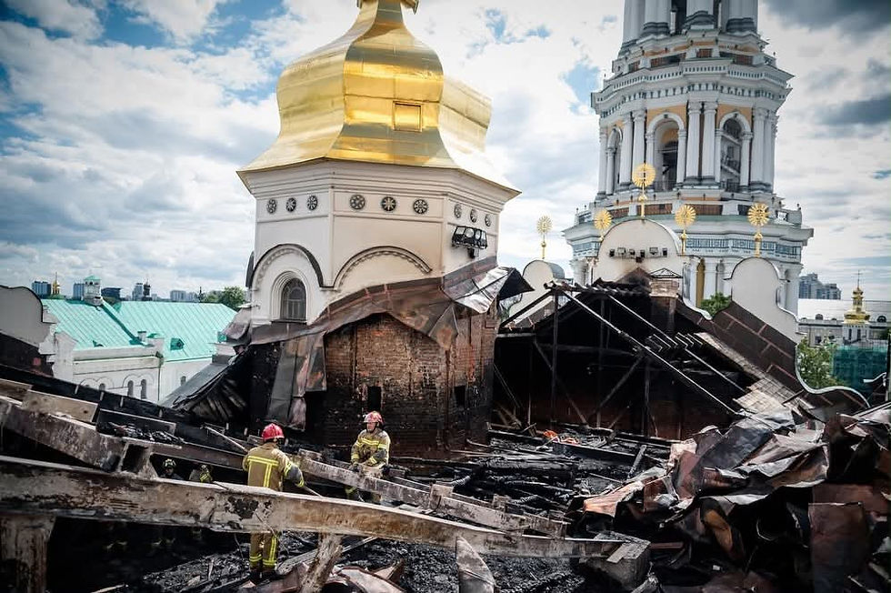На 15 юни Украйна посрещна повече от 70 ръководители на дипломатически мисии и международни организации в Киево-Печерската лавра, пострадала по време на нощната въздушна атака на Русия.