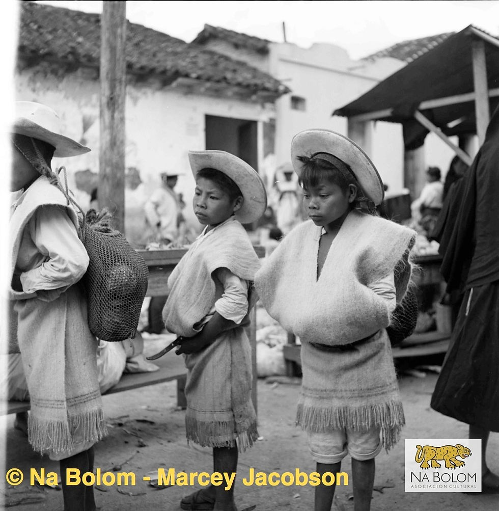 Chamula en San cristobal142-5-nov23 1962.jpeg