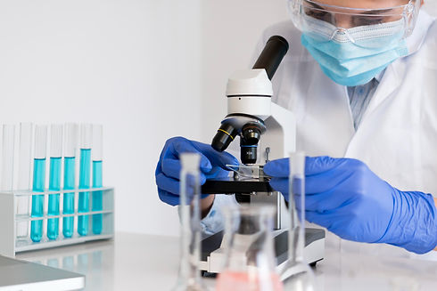 woman-working-laborator_edited.jpg