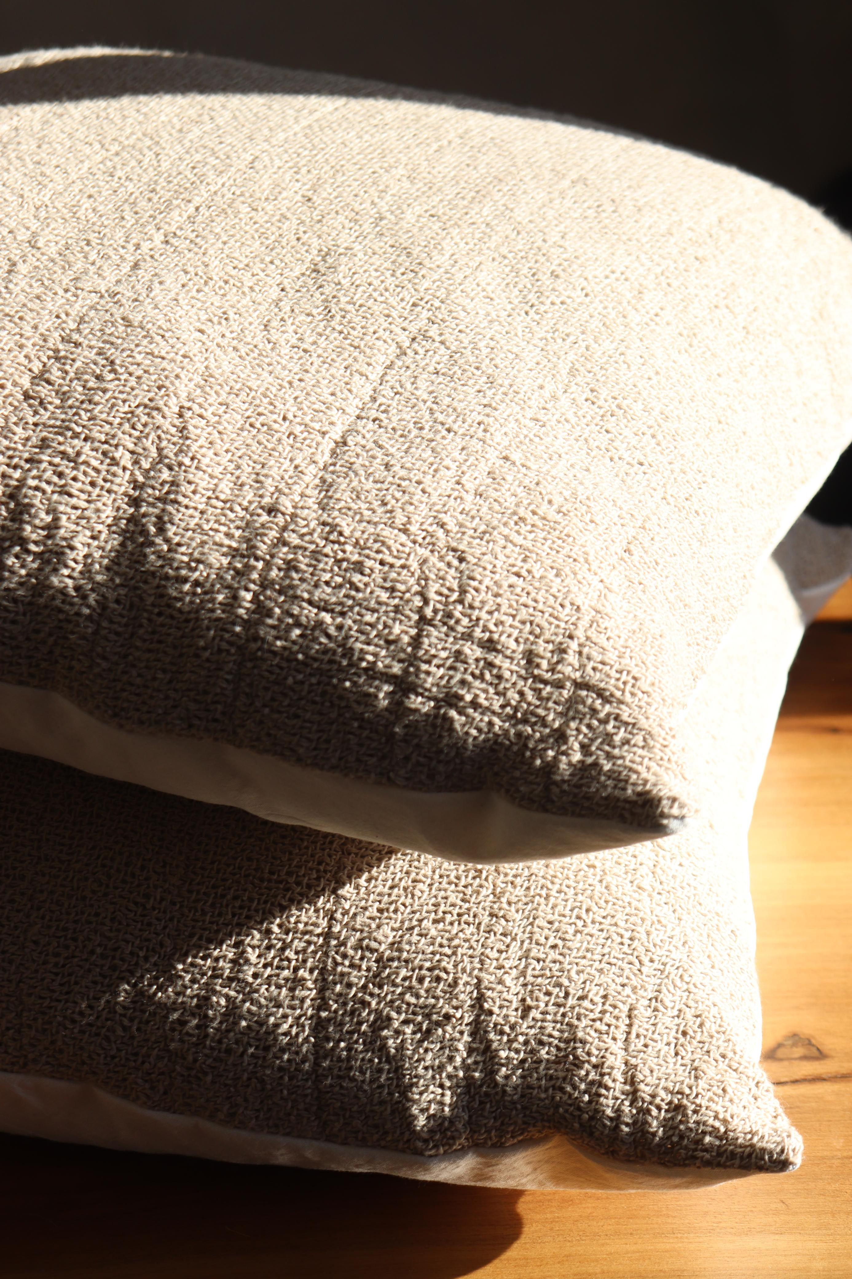 Almohadones telar liso marrón
