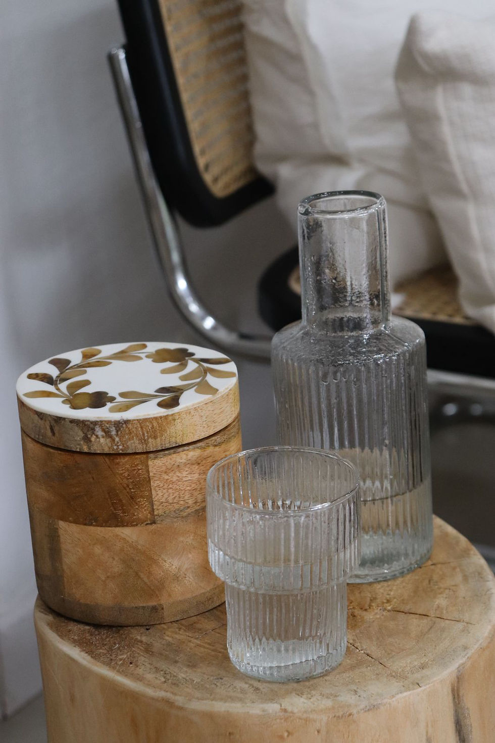 Miniatura: Botella con vaso