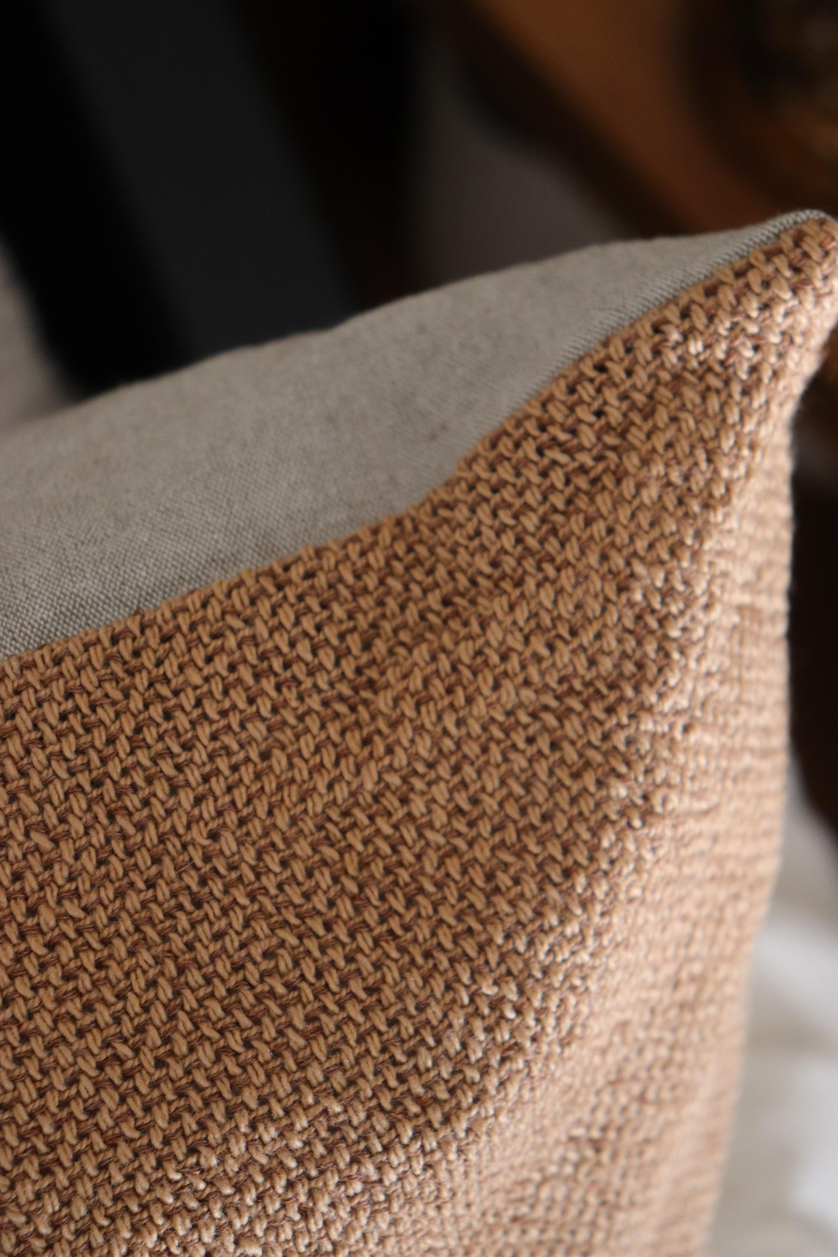 Almohadones tela marron + gris 