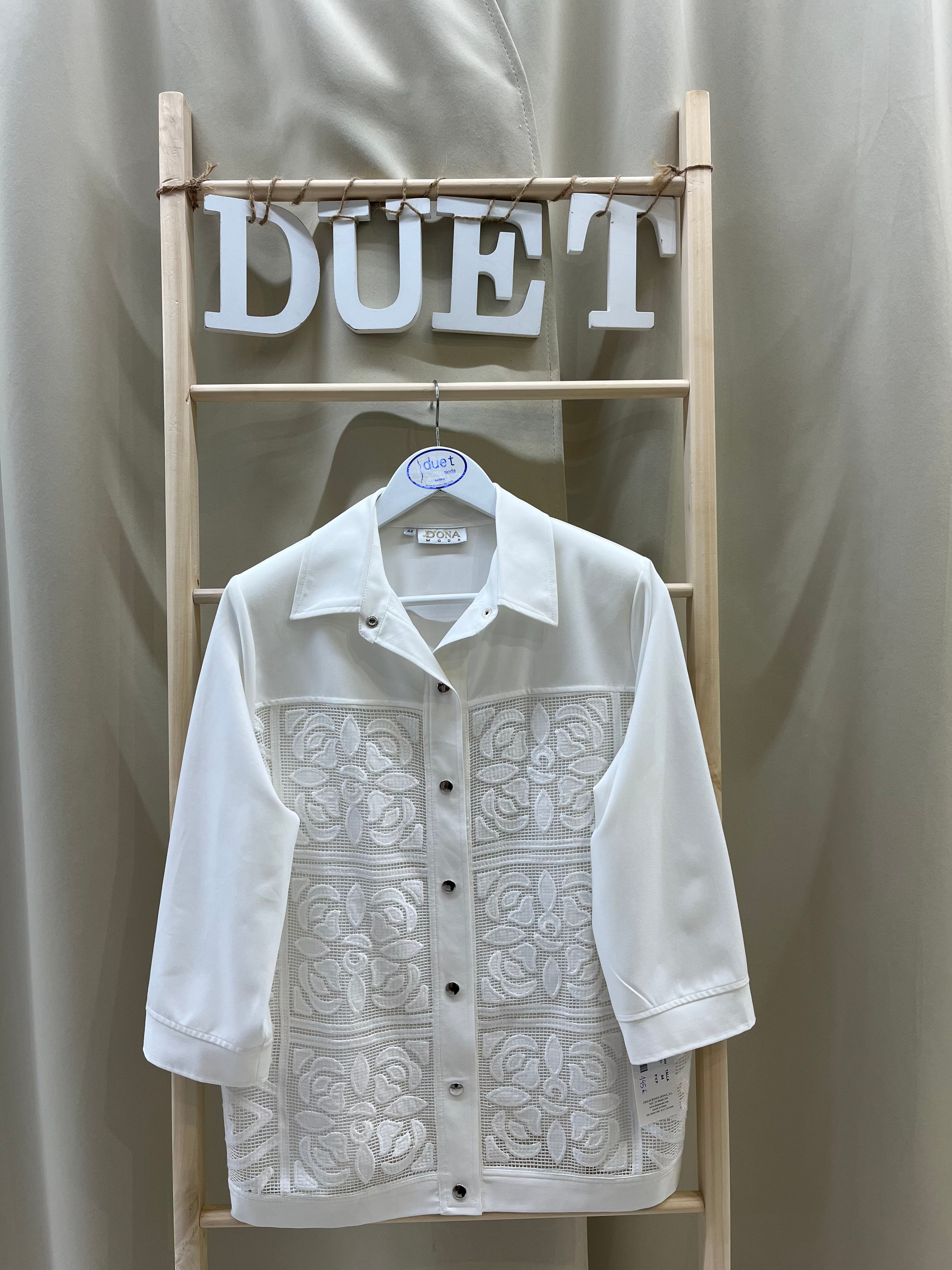 Chaqueta blanca crochet Dona  