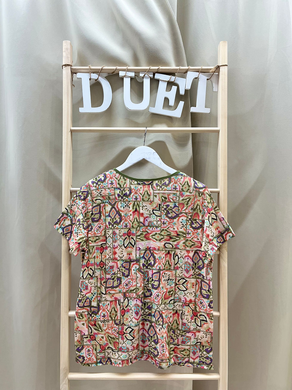 Miniatura: Camiseta verde kaki estampada LiliDudu 