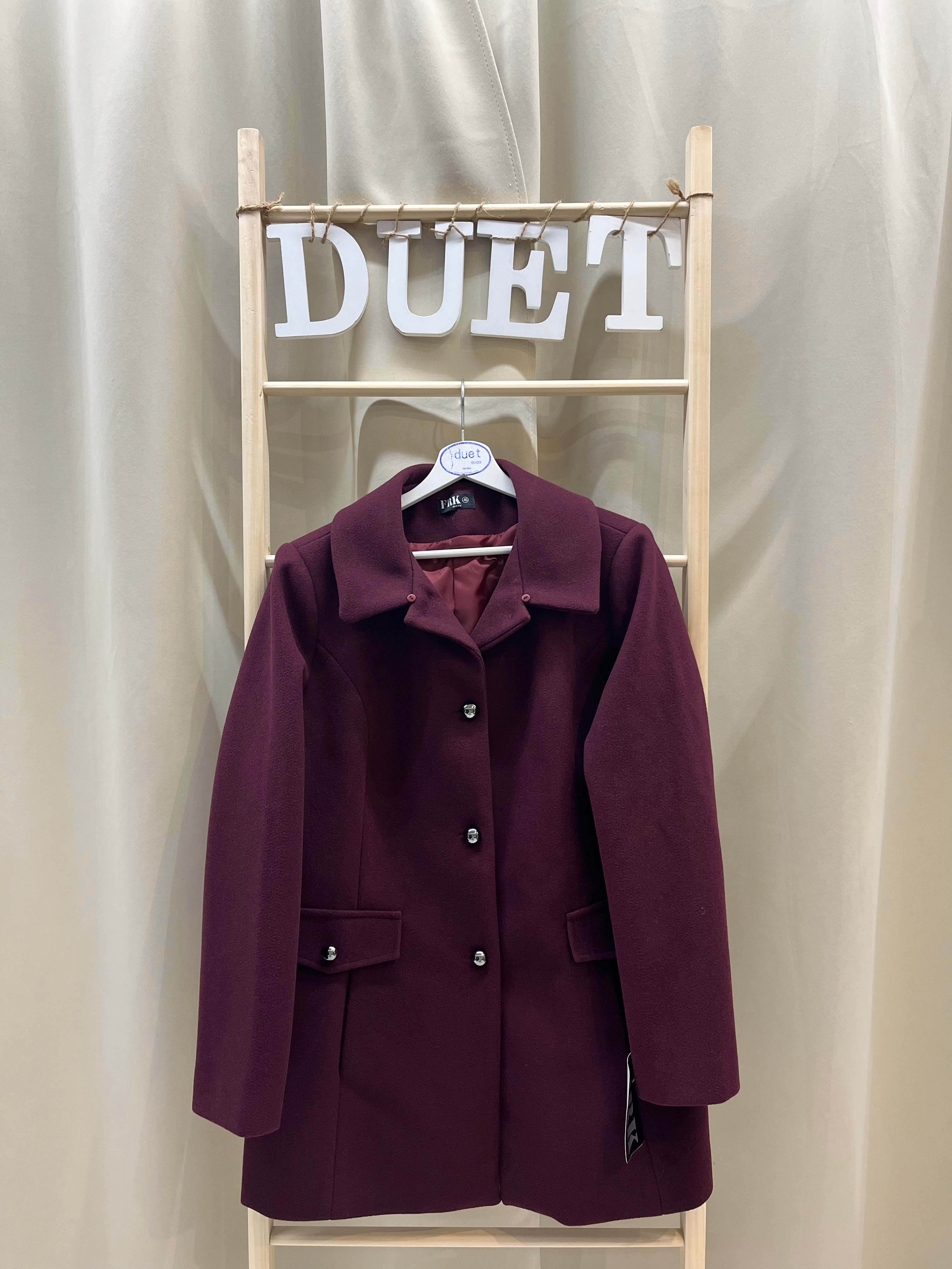 Abrigo burdeos 