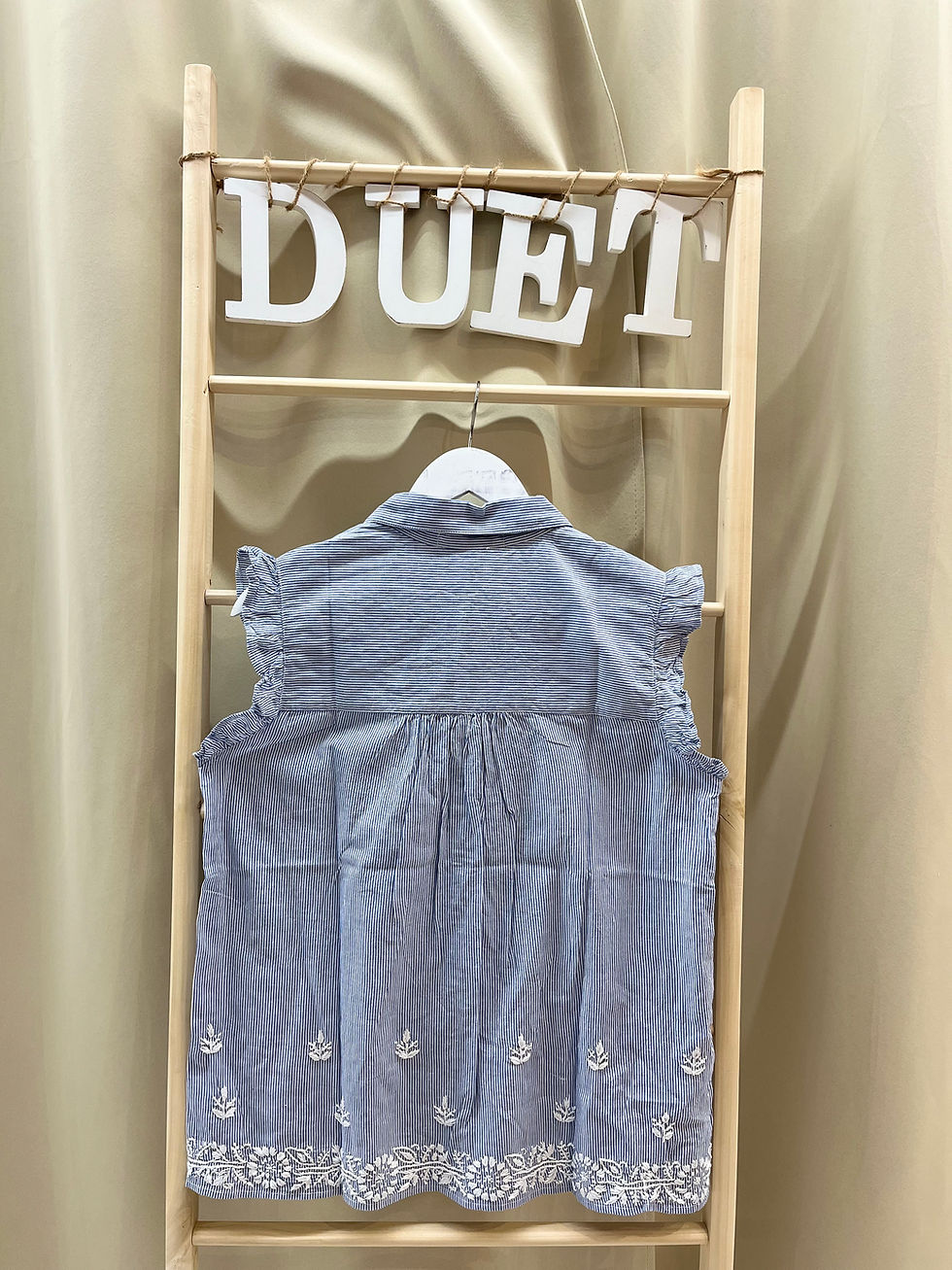 Miniatura: Blusa raya con bordado Merletti 