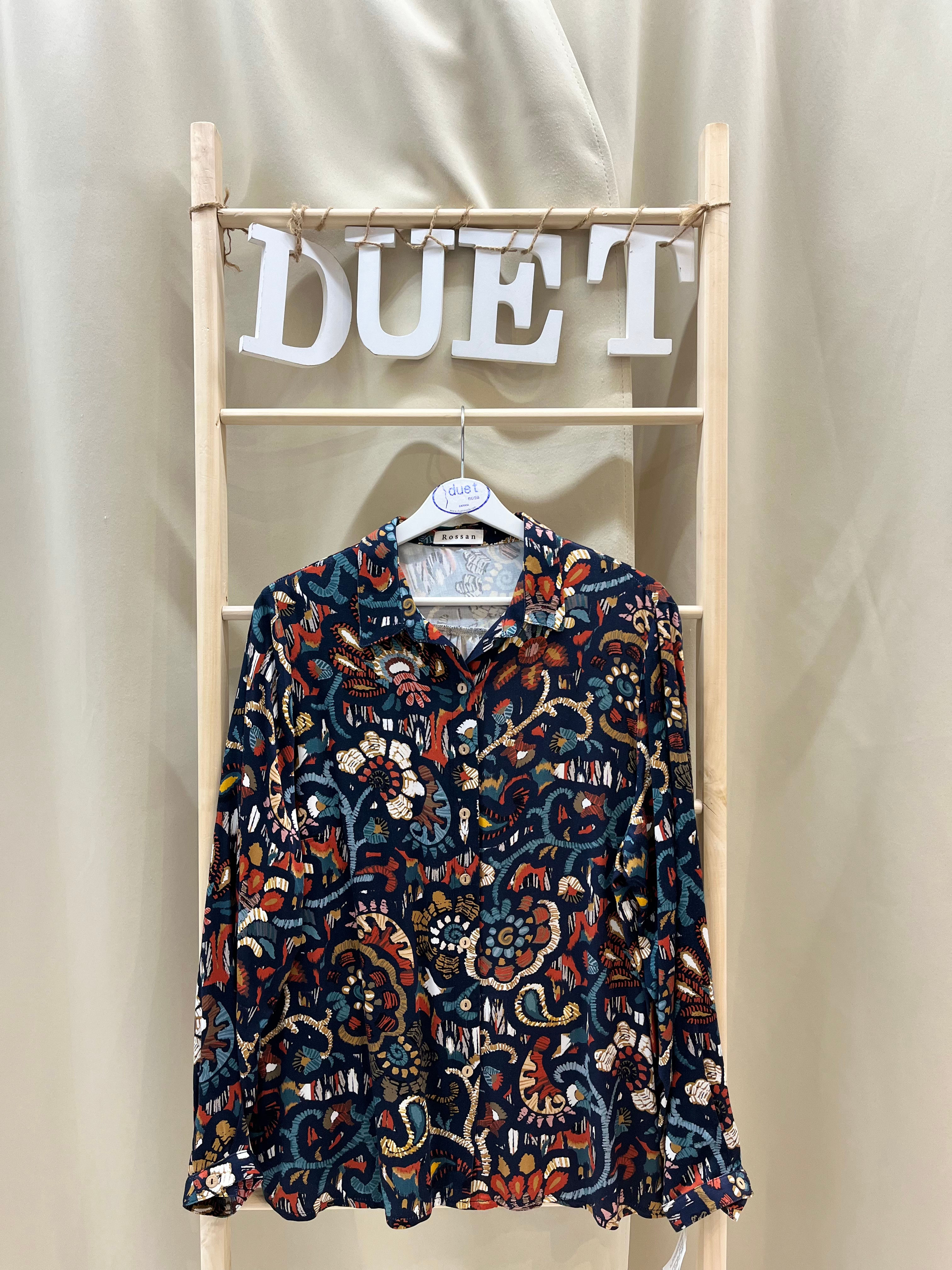 Blusa estampada azul marino Rossan 