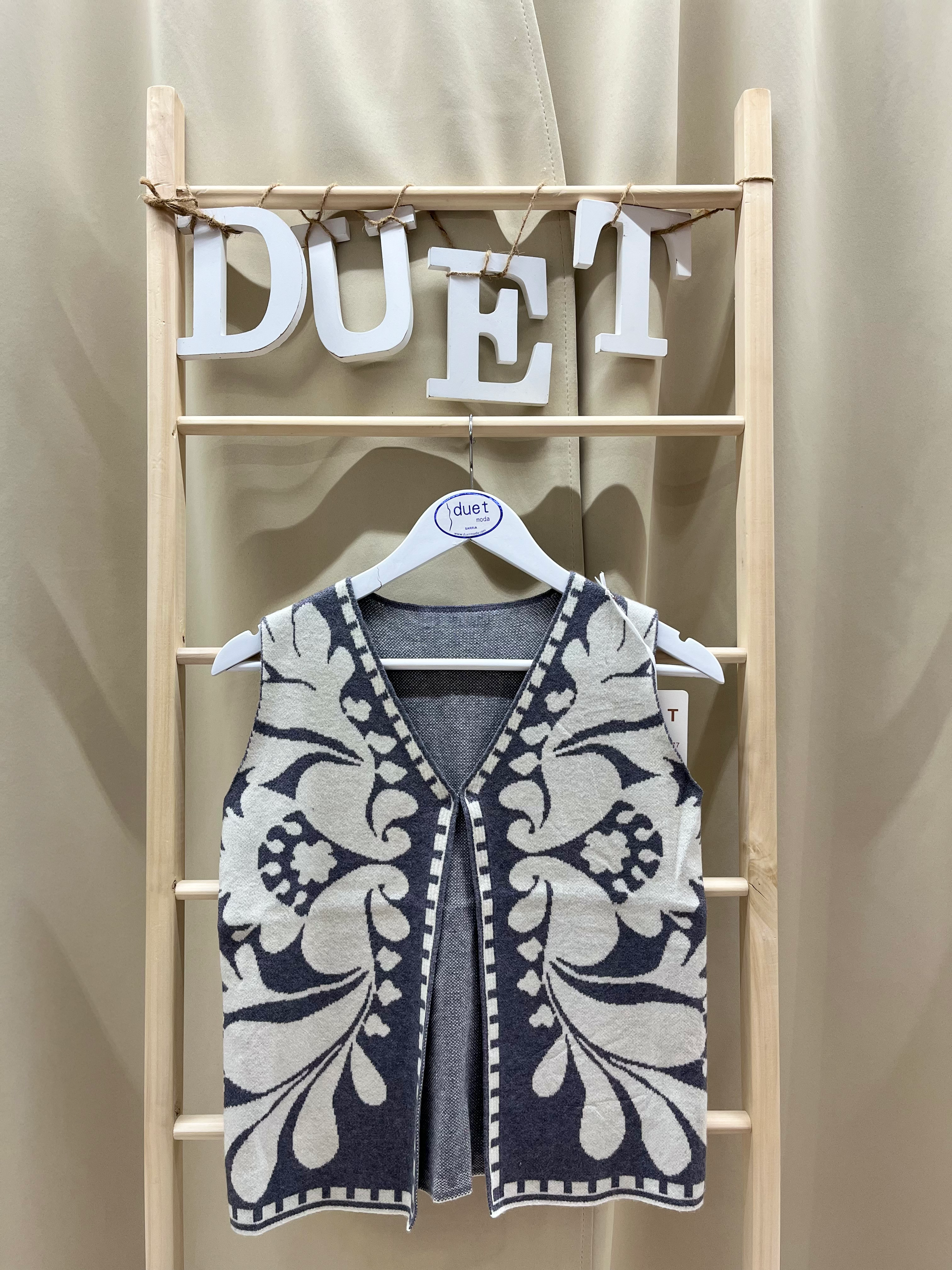 Chaleco gris claro punto 