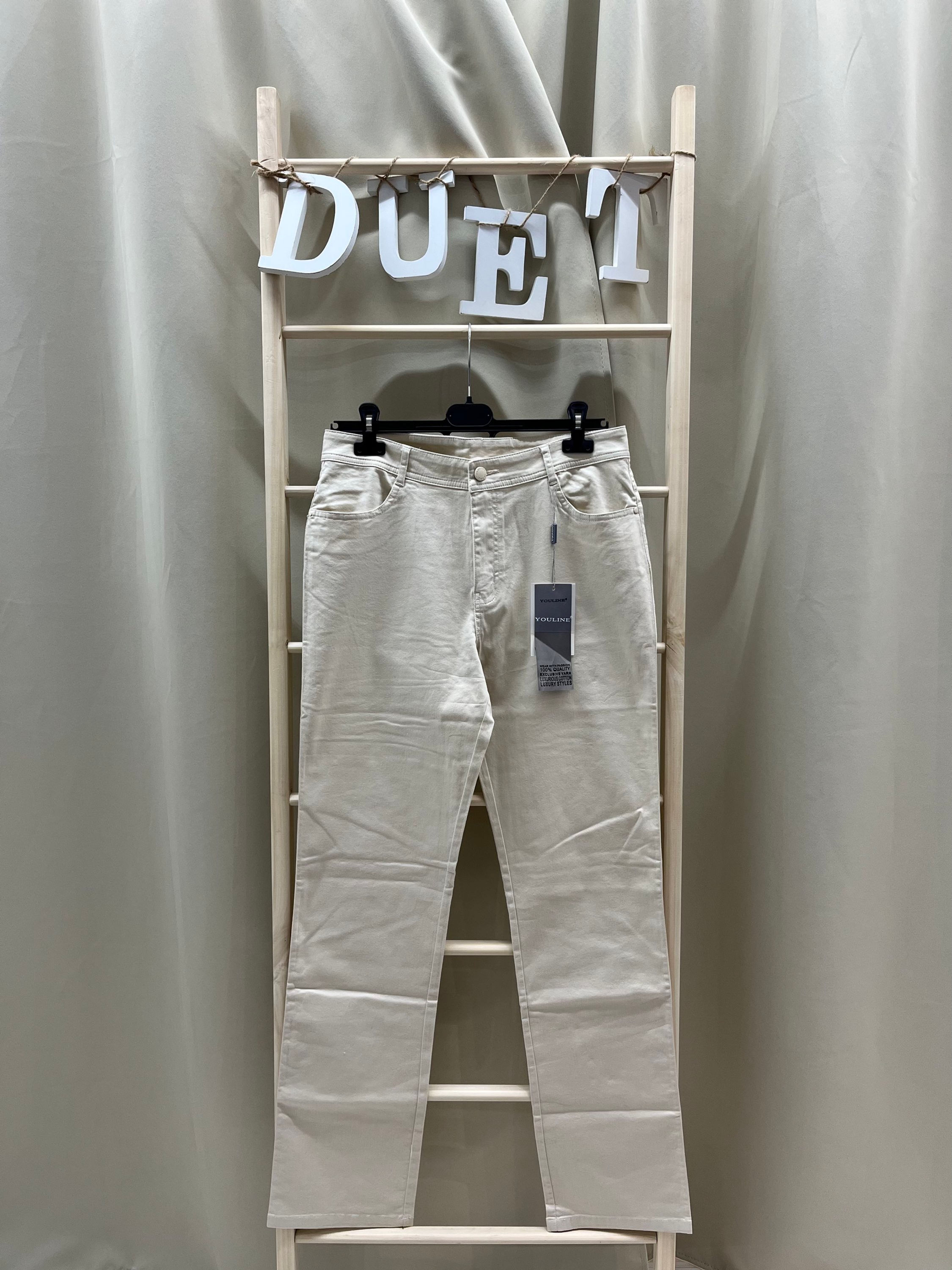 Pantalón Youline recto beige