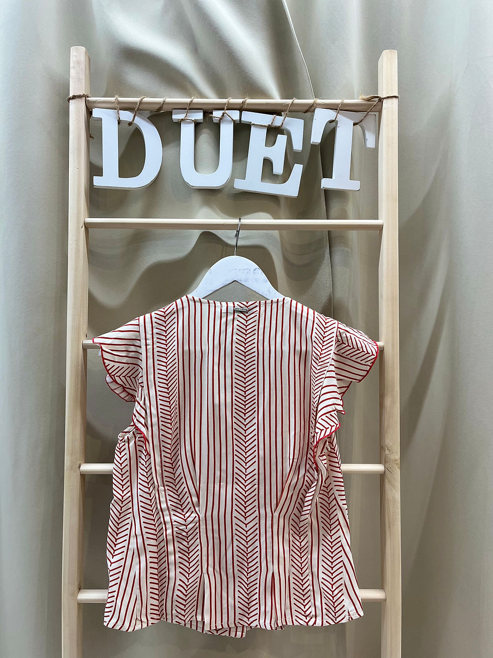 Miniatura: Blusa líneas rojas 