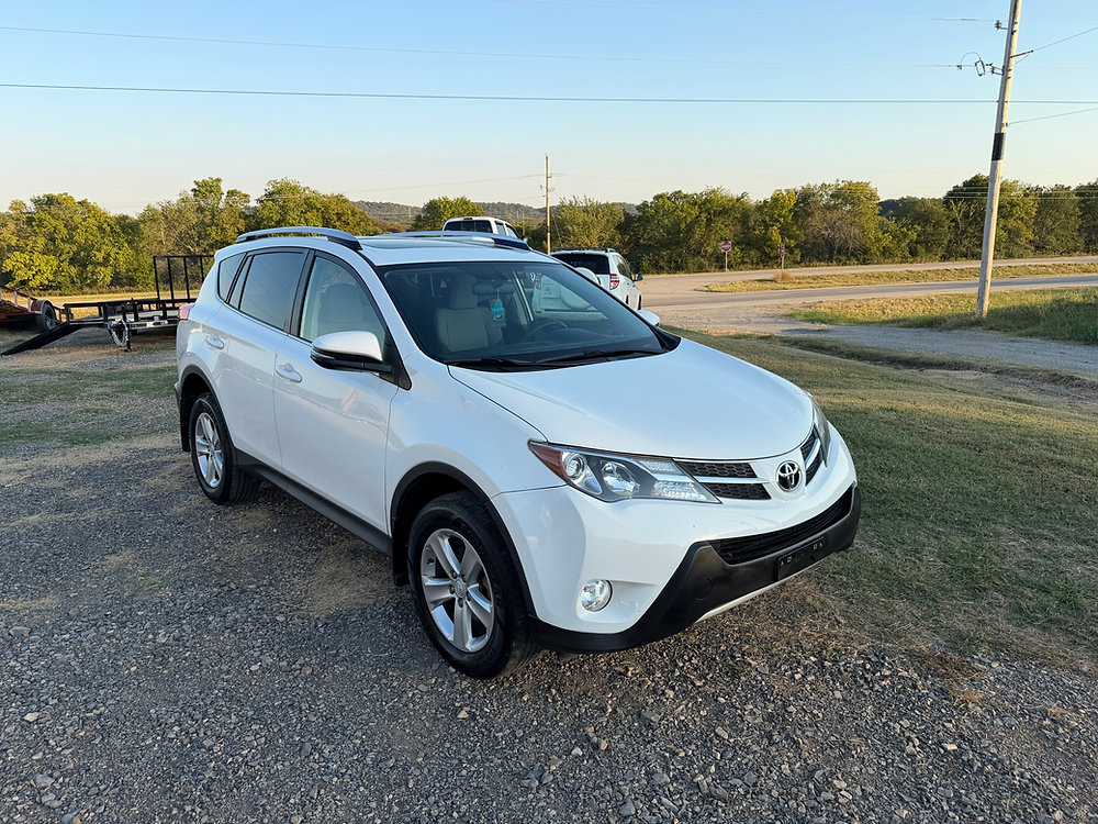 2014 Toyota RAV4 XLE AWD's photo