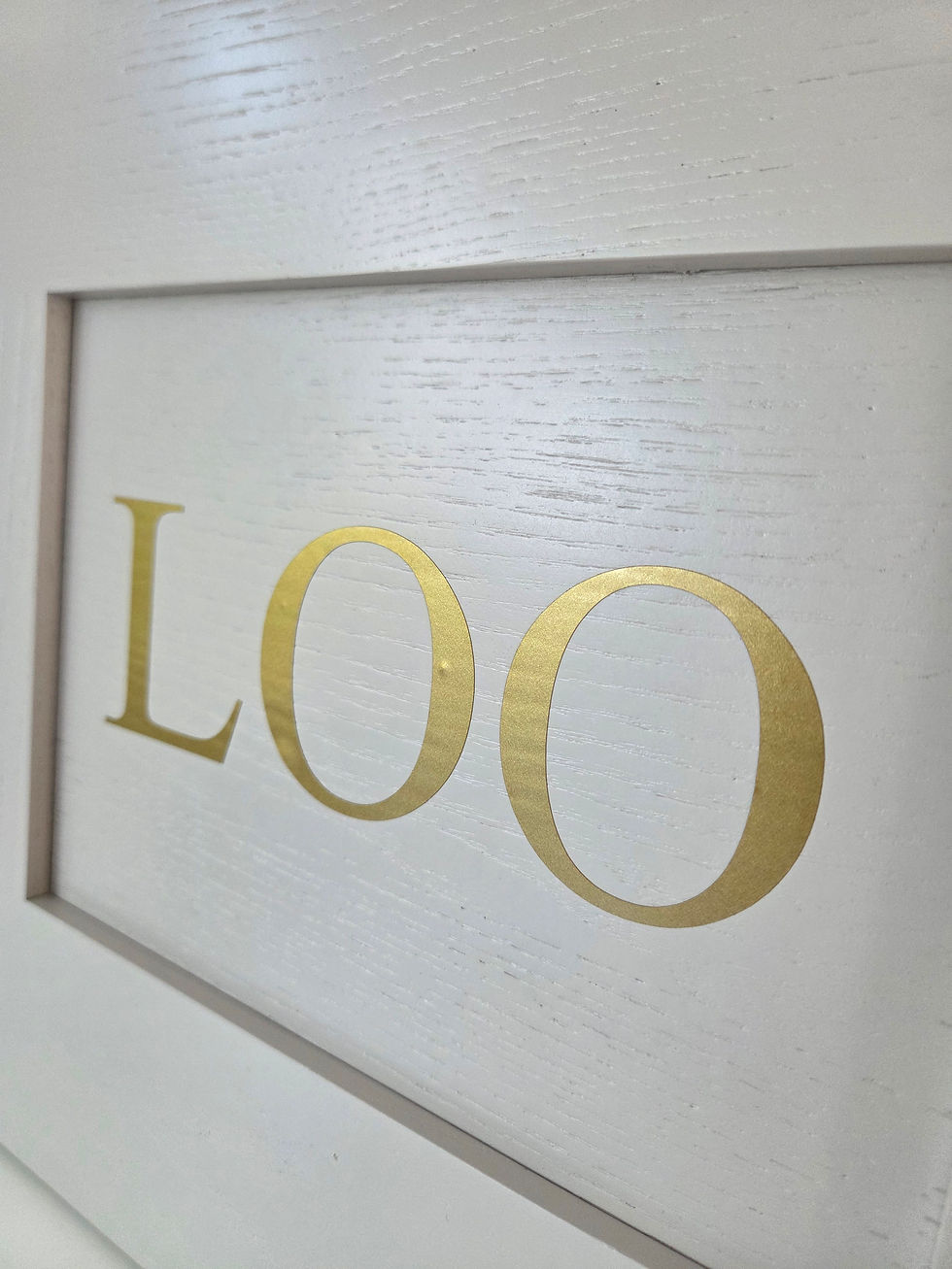 Thumbnail: LOO