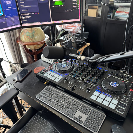 🎵 REVIEW #4, The Reloop Mixon 8 Pro: Built for Music Lovers, Not Just DJs