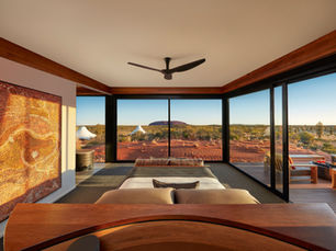 LONGITUDE 131°: An Unforgettable Stay in the Outback