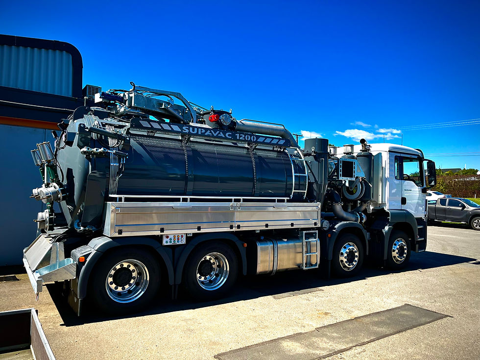 Hyrdo excavation truck.jpg
