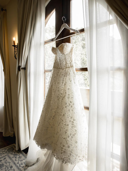 California wedding photographer capturing timeless photos at Sunstone Villa in the heart of Santa Ynez