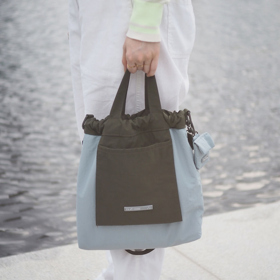 サムネイル： M The Voyage Bag | Olive Green / Ice Blue