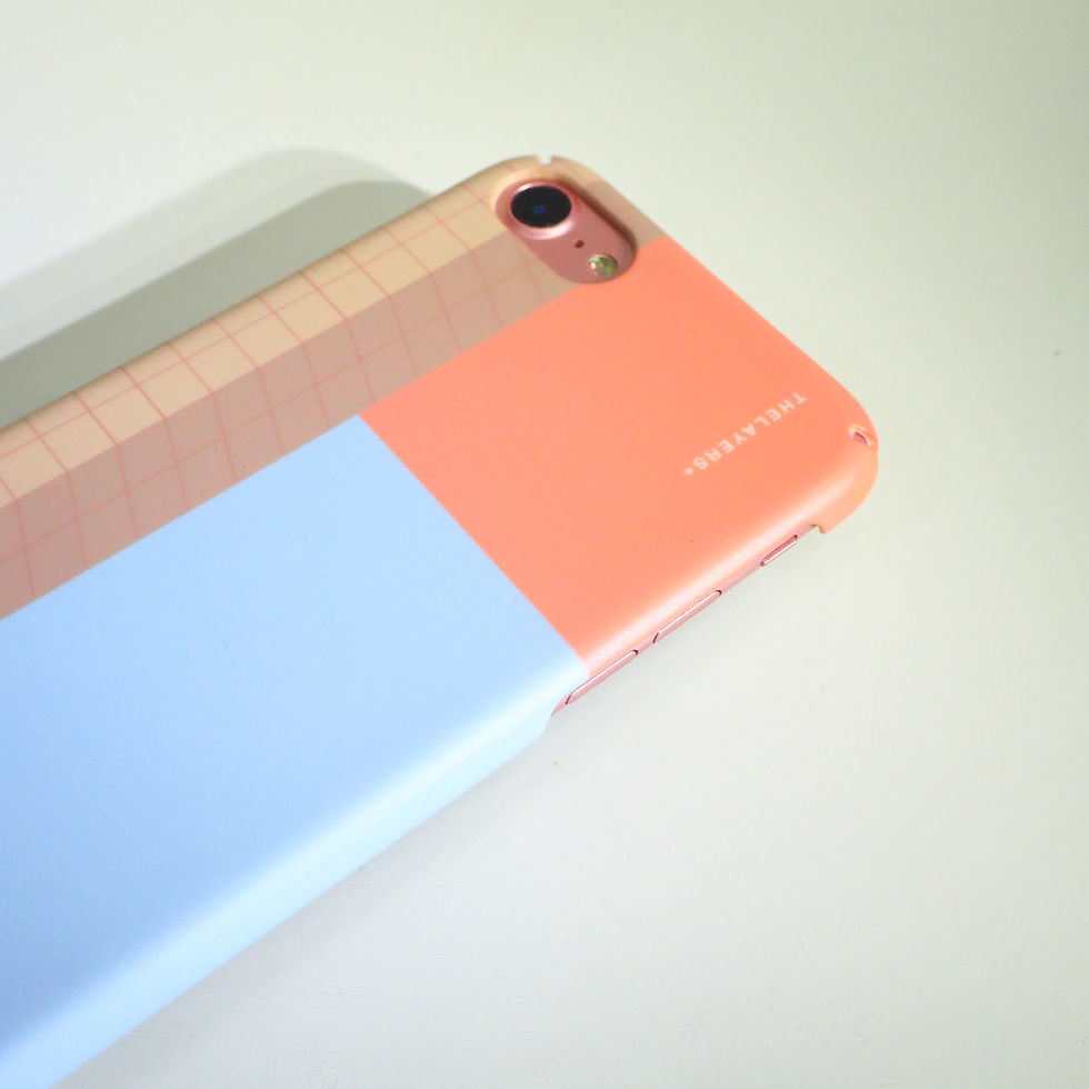 サムネイル： GRAPHIC PRINT - BLUE KISSES iPhone Case