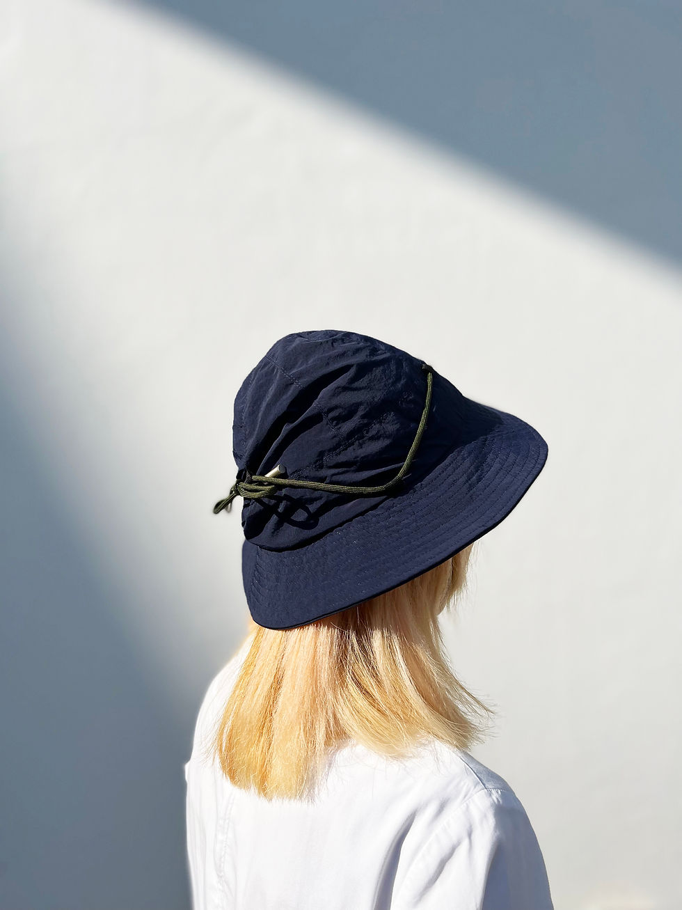 縮圖：KNOTY - Lightweight Waterproof Stretch Nylon Hiker Hat in Navy Blue