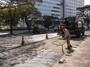 Loureiro da Silva e Luiz Englert recebem requalificação asfáltica