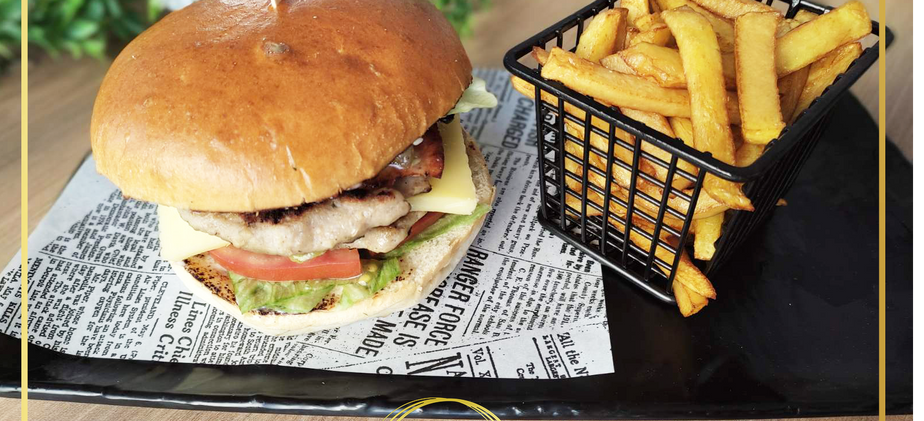 Бургер със свинско кюфте