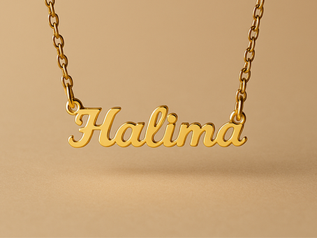 Un collier personnalisé avec le nom Halima