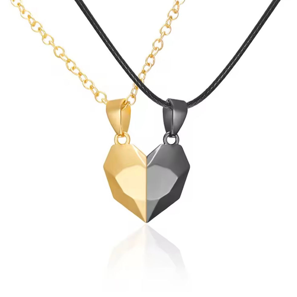 Miniature : Collier Couple Aimanté – Deux Cœurs Brisés qui s’Assemblent